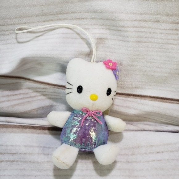 Vintage Sanrio Hello Kitty Iridescent Plush Stuffed Ornament 3.5 Inch Rare - Picture 1 of 9